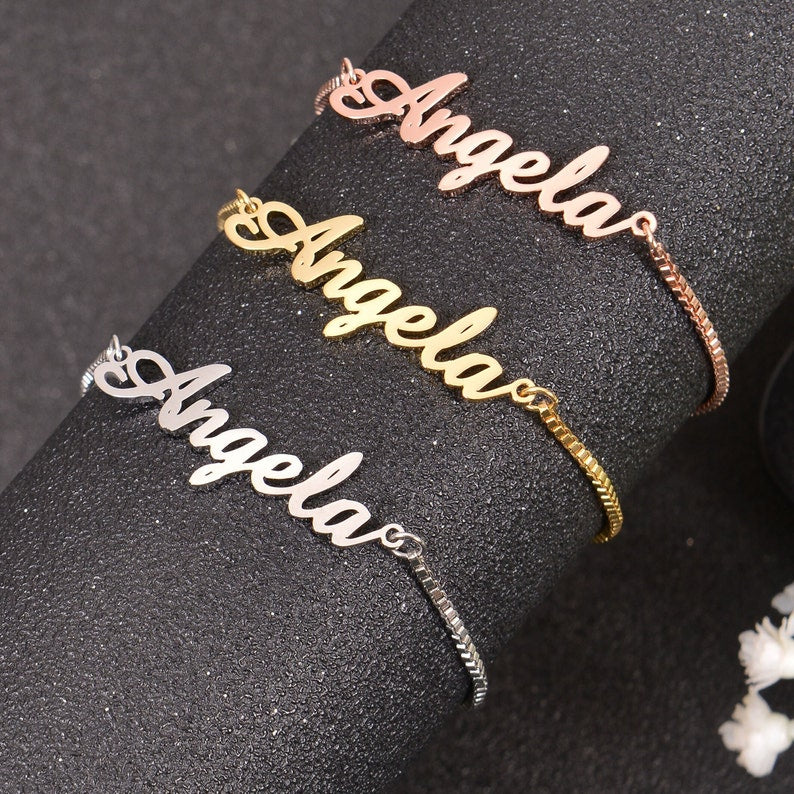 Costumize Name Bracelet