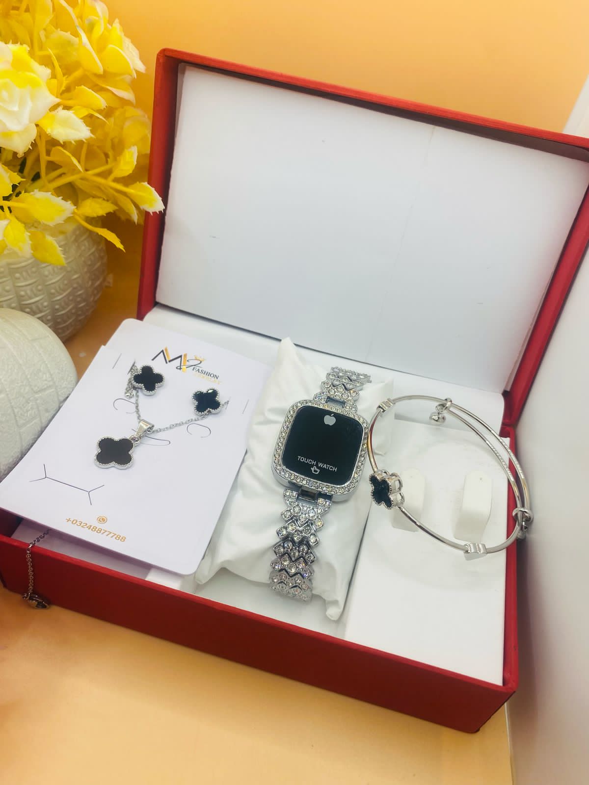 APPLE SMART TOUCH WATCH ⌚