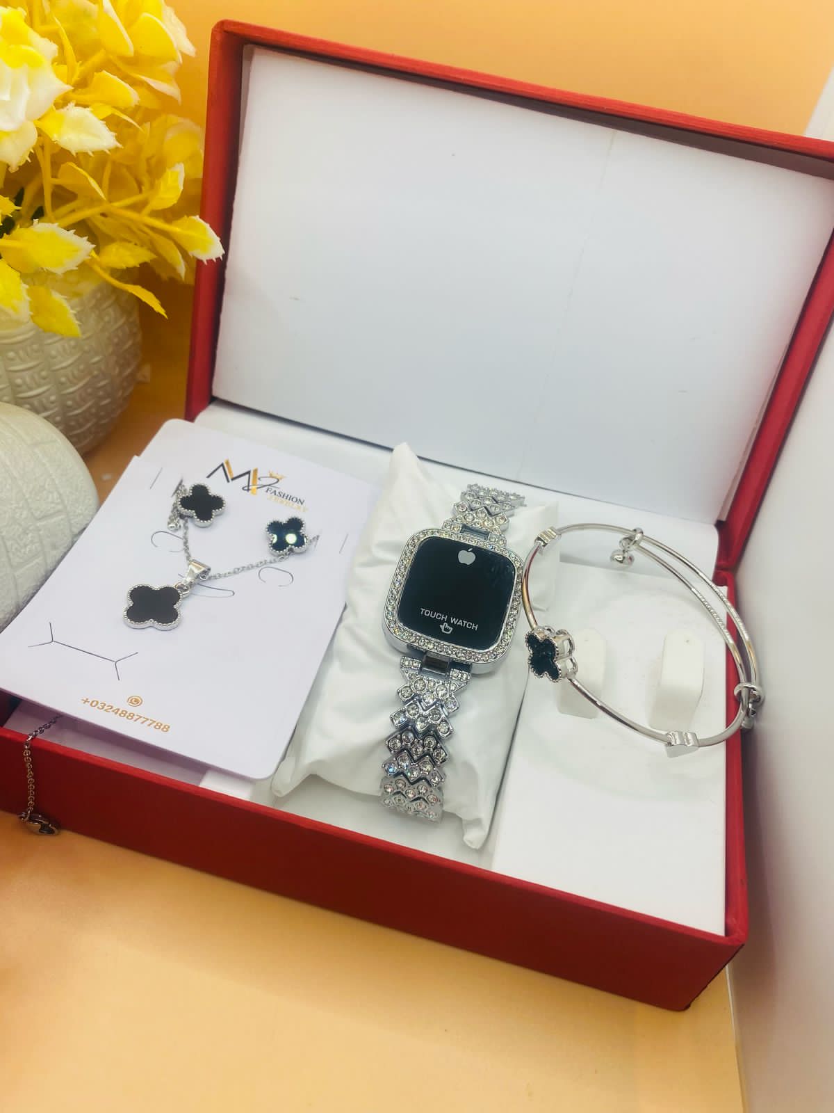 APPLE SMART TOUCH WATCH ⌚